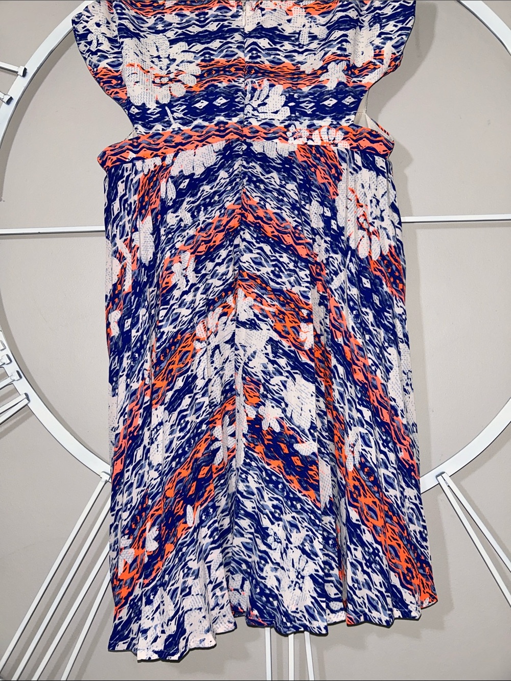 Charlotte Russe Sleeveless Midi Dress - Picture 7 of 13